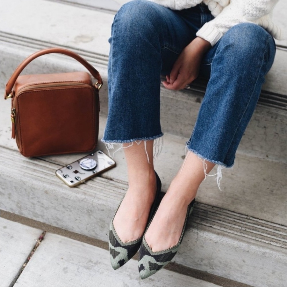 Rothy’s Pointed toe olive camo flats size 7.5